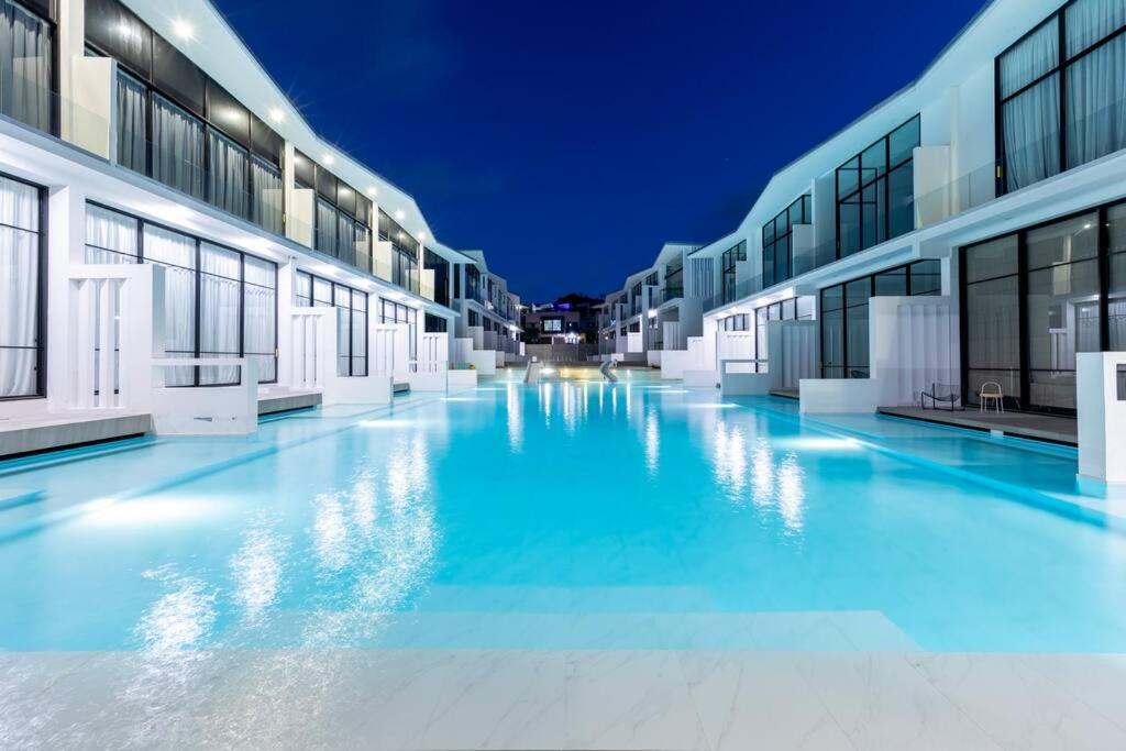 Vila Unique Townhouse Pool Slide Access Ko Samui Exteriér fotografie